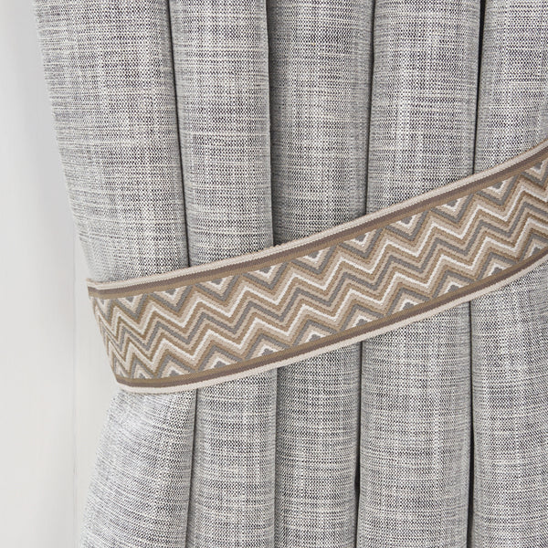 Marcel Tie Back
